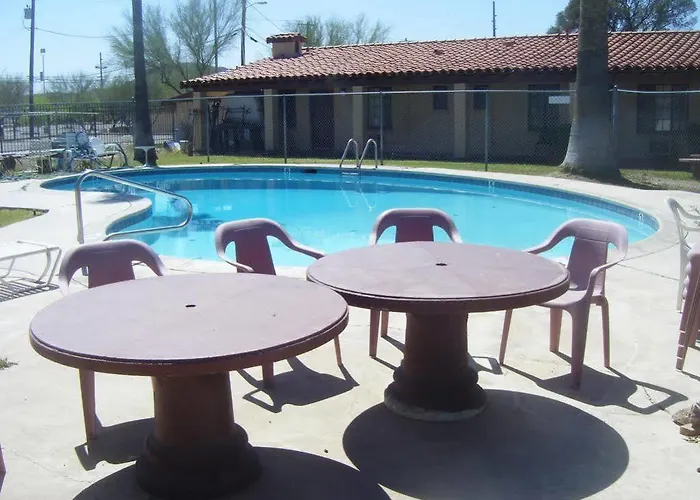 Copper Cactus Inn