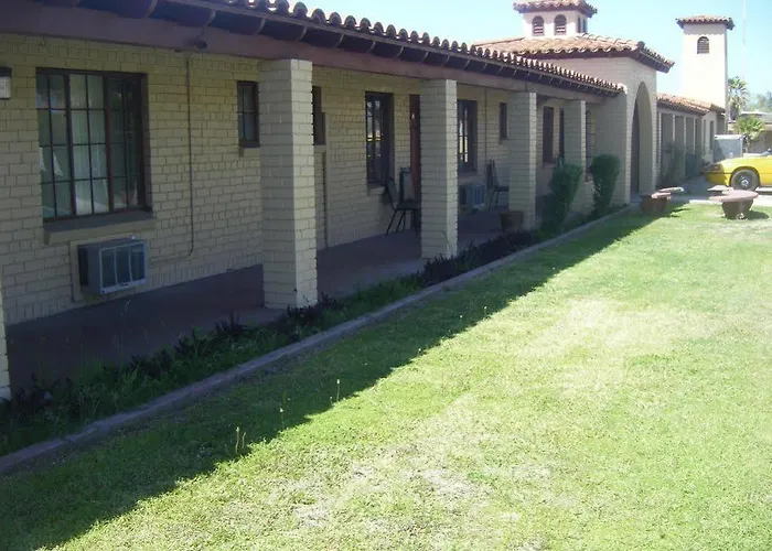 Copper Cactus Inn